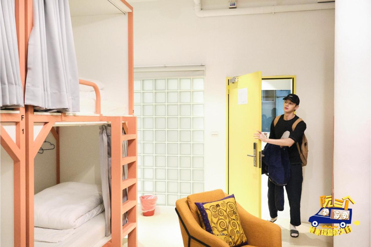 Tg Hostel - Stay Together Taichung Exterior photo